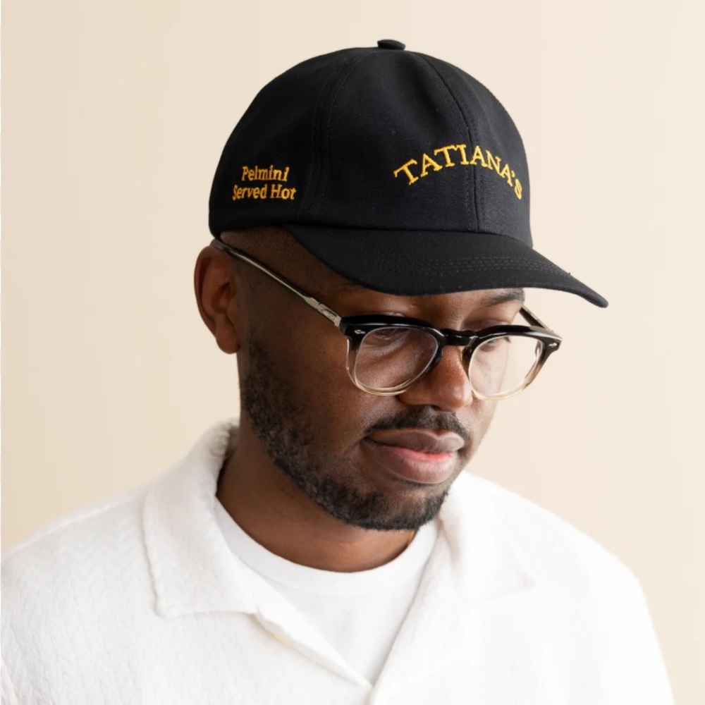 Corridor Vintage Tatiana’s Hat